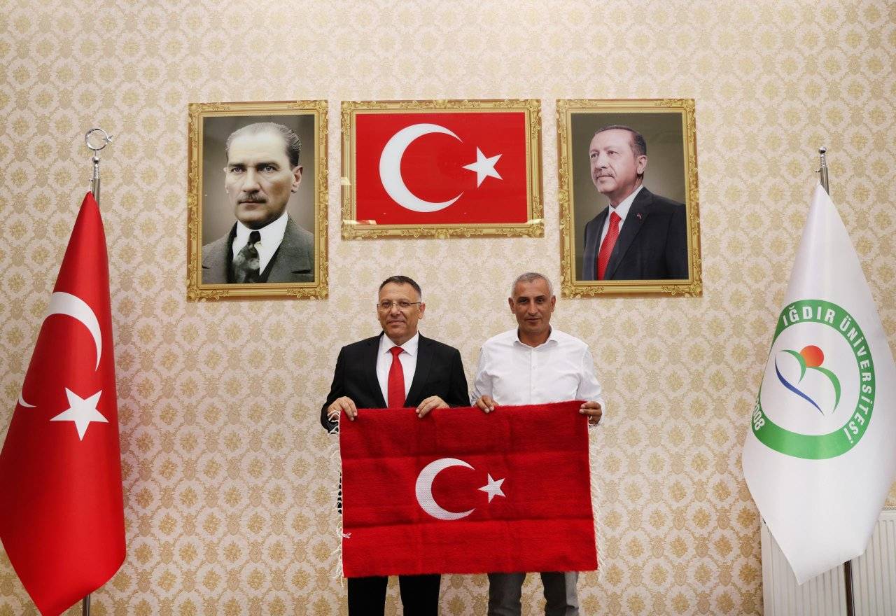 IĞDIR ÜNİVERSİTESİ REKTÖRÜNE HAYIRLI OLSUN ZİYARETİ