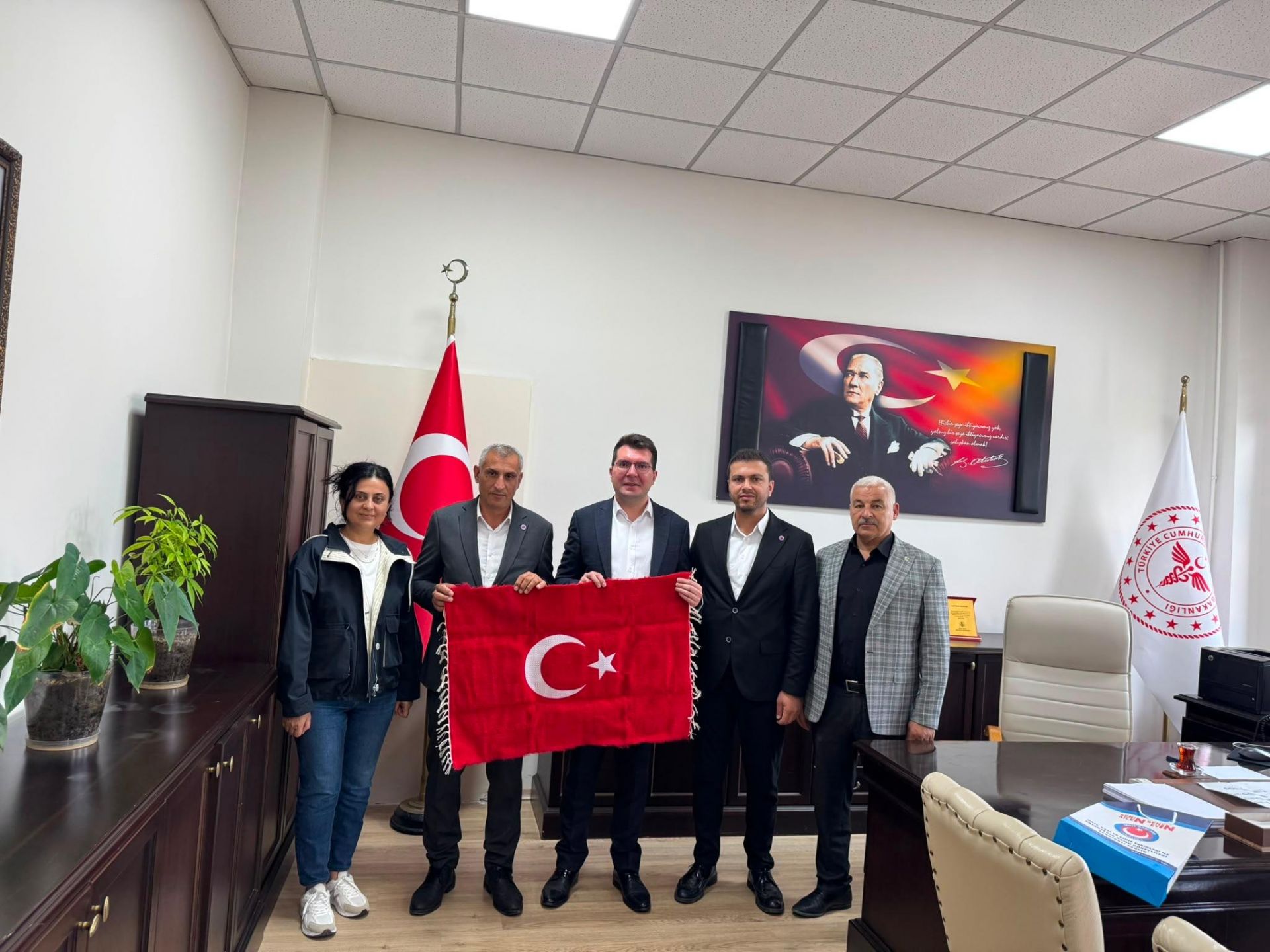 DR ARİF EKER'E ZİYARET 